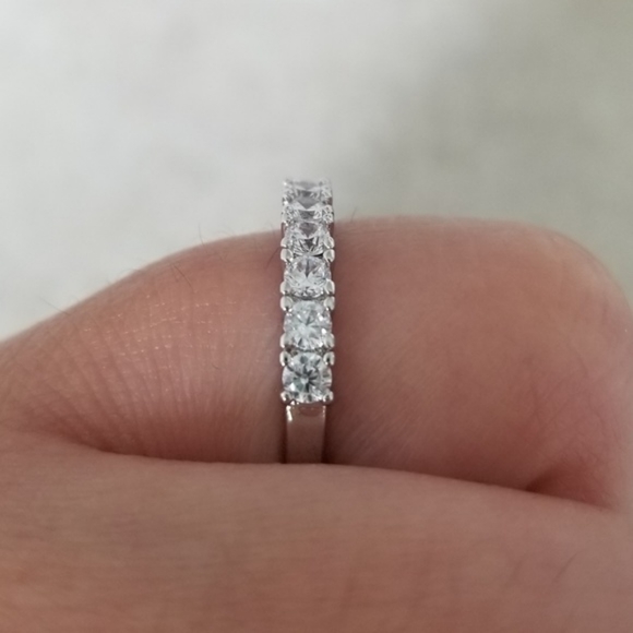 18k 1ct TW Band - Picture 6 of 8